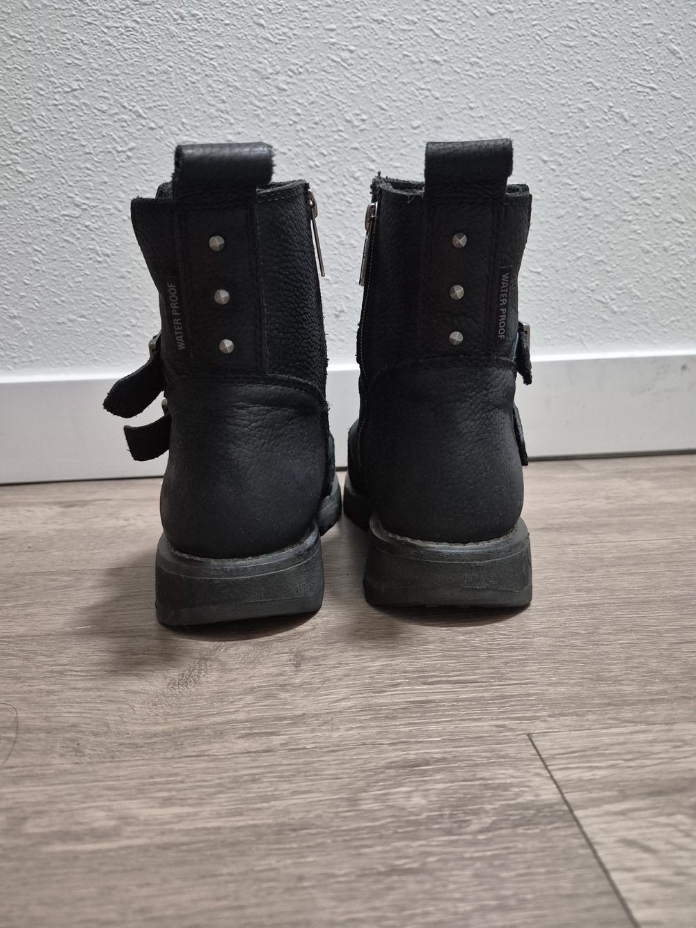 Harley Davidson Black Soft Leather Buckle Boots. Womens Size 8. - Picture 4 of 15